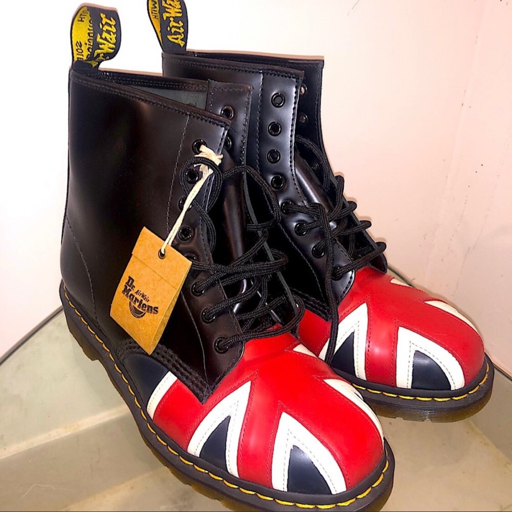 Union Jack/ Doc Martens SIZE 11US Never Worn